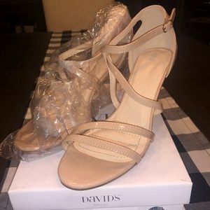 NWT Nude Heels